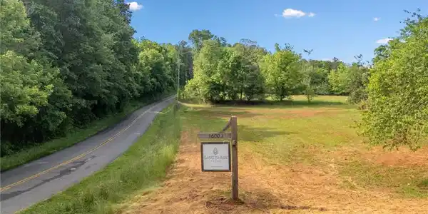 Lot 4 Sperin Road