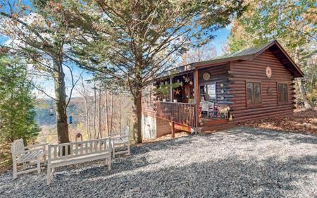 434 Emerald Ridge
