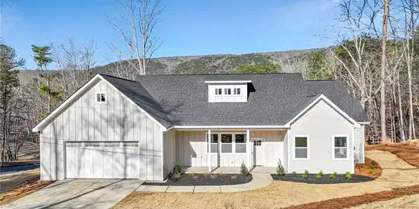 290 Morse Elm Loop