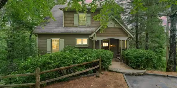 14 Laurel Ridge Way