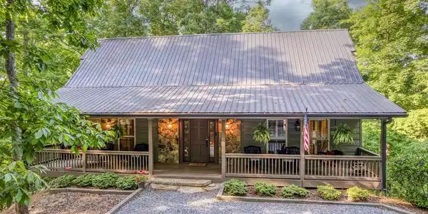 276 Citrine Court