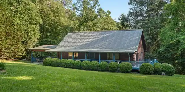 52 Blueberry Lane