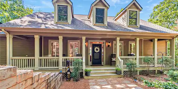 281 Highland Trail