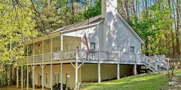 5778 Henderson Mountain Road
