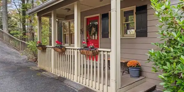 62 Shaggy Maple Lane