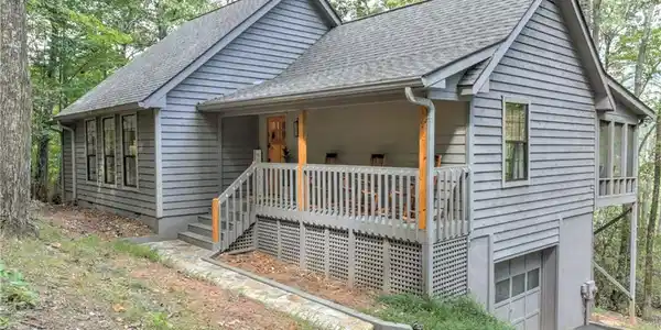 129 Chestnut Oak Point