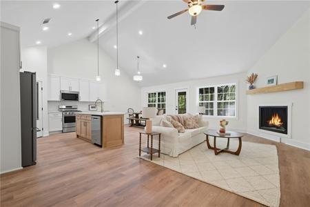 125 Arrowood Landing