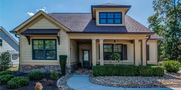 139 Hawks Trail