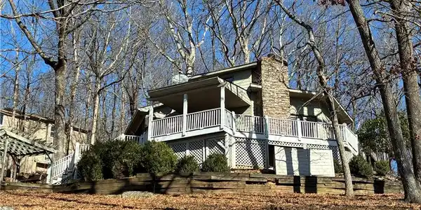 28 Little Hendricks Mountain Circle