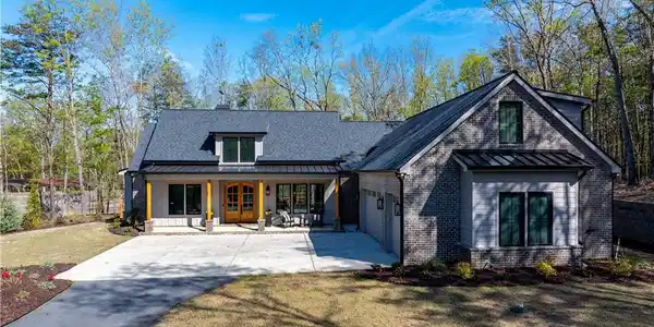 464 Stonehaven Court