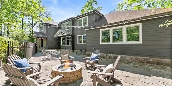 108 Plainsman Lane