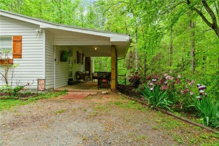 115 Maple Leaf Drive