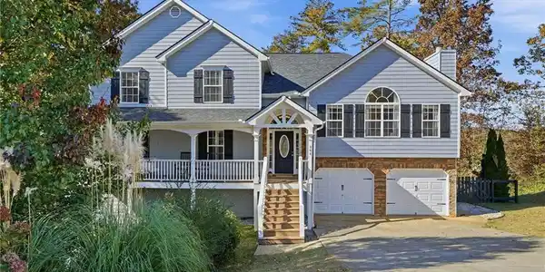 364 S Woods Court