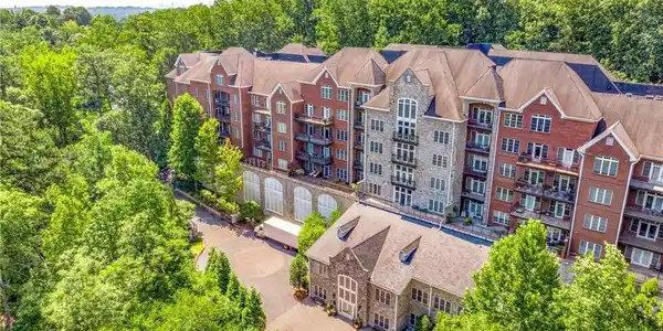 3280 STILLHOUSE Lane SE Unit 410