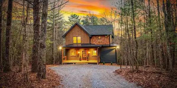 60 Sugar Mountain Road