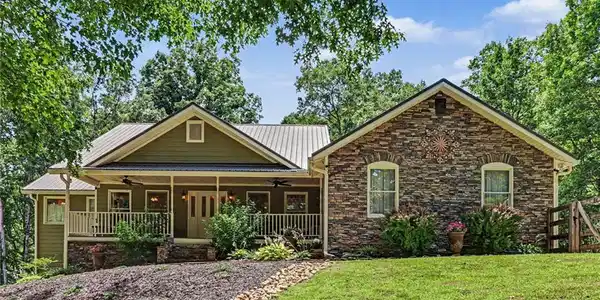 200 Sutallee Ridge Lane NE