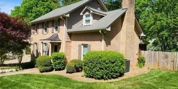 210 Wickerberry Hollow