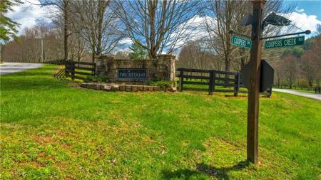 41 Ridgeview Way