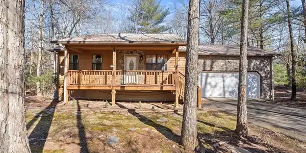 425 Enchanted Woods Dr