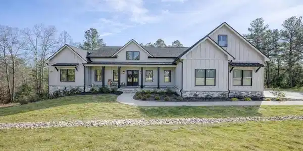 284 Eastridge Court