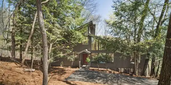 494 Columbine Drive