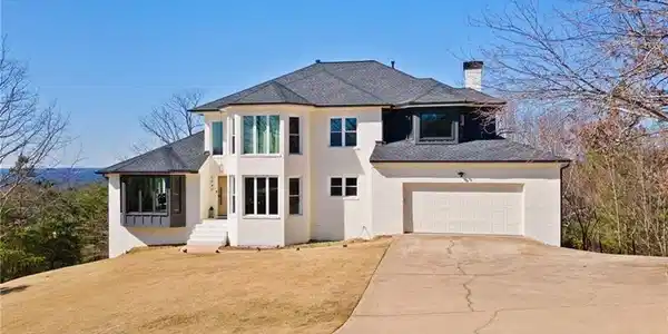 2949 Summitop Court NE