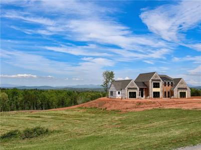 1092 Bryant Loop