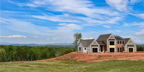 1092 Bryant Loop