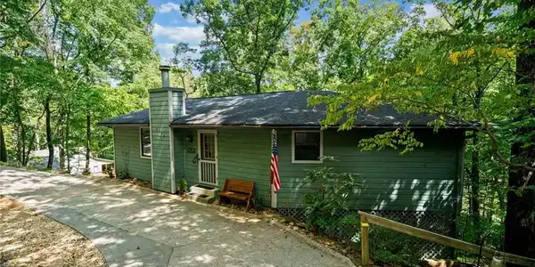 816 Mulligan Way