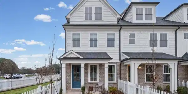 228 Village Overlook Unit L1