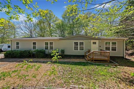399 Mountain Oak Trail