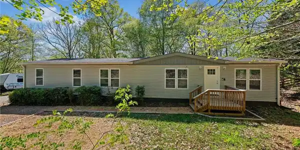 399 Mountain Oak Trail