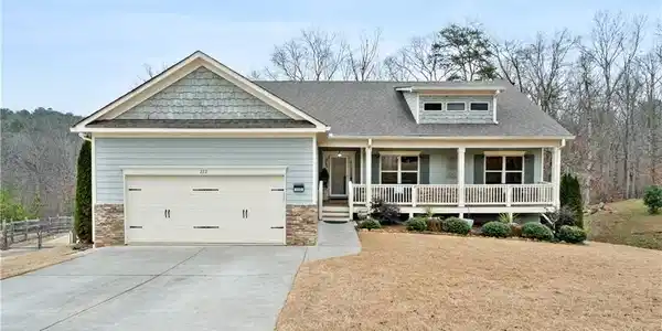 222 Woods Circle