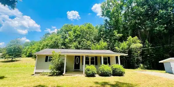 2275 Rocky Hollow Road
