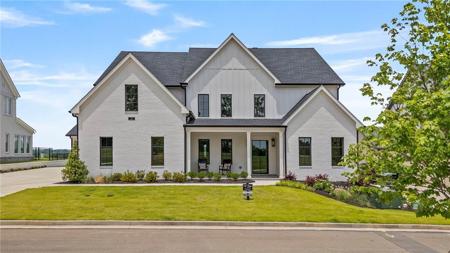 213 Brogans Bluff
