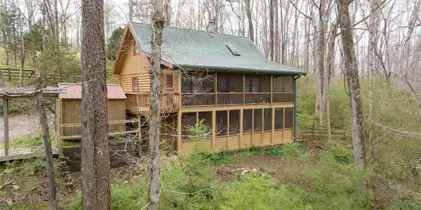 87 Tolleffs Trail