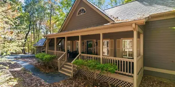 796 Wake Robin Drive