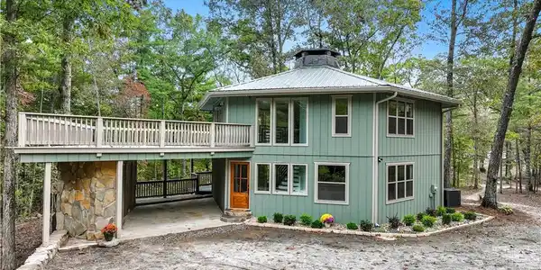 484 Mountain Stream Lane