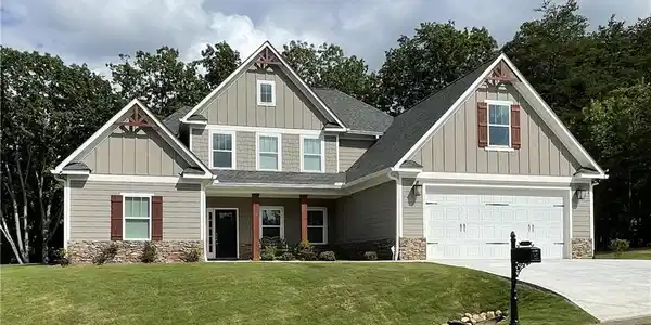 520 Stoneledge Drive