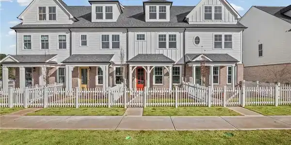 232 Village Overlook Unit L2
