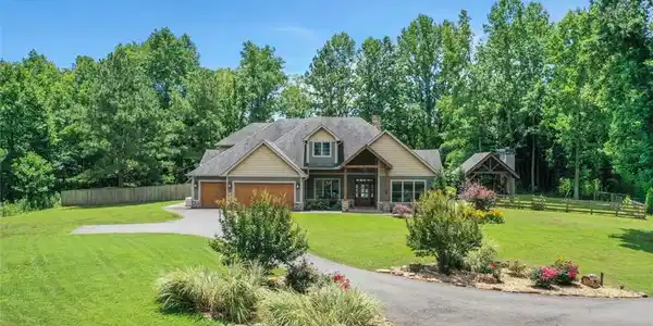 157 LAKOTA Drive