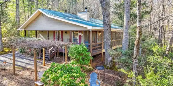 175 Laralynn Lane