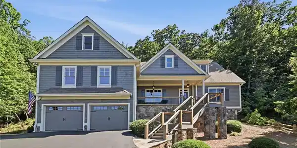 70 Craftsman Trail