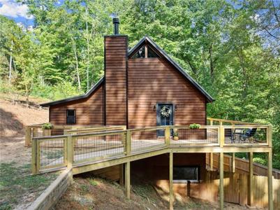 548 Laurel Circle