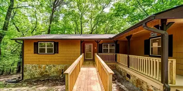 283 Fairview Court