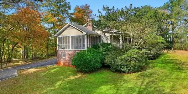 5833 Little Mountain Drive