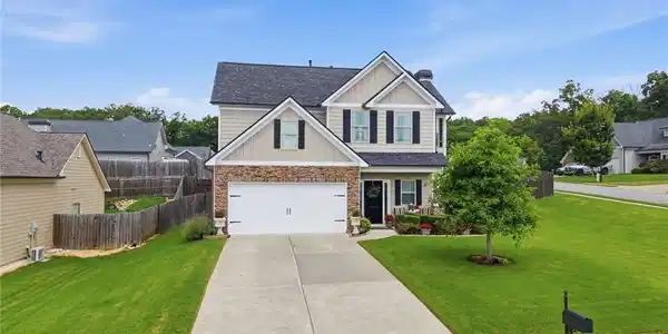 129 Kestrel Court E