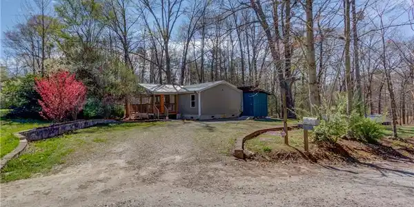 47 Tobacco Pouch Creek Road