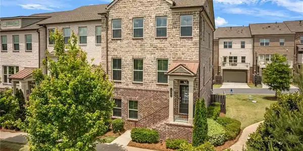 424 Montclair Court