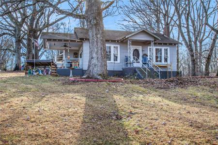 52 Northside Drive